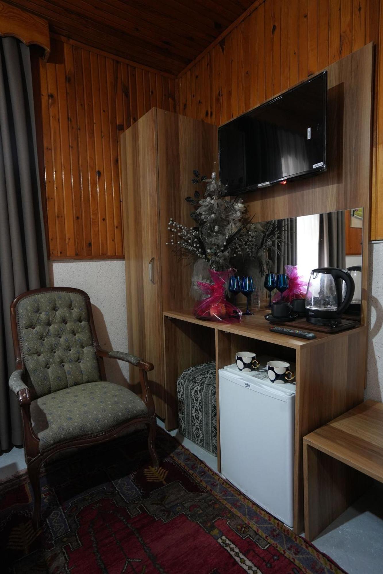 פמוקלה Ozenturku Hotel מראה חיצוני תמונה